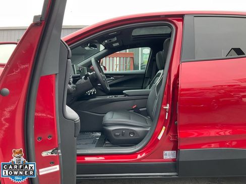 Used 2024 Chevrolet Blazer EV LT AWD/4WD image 6