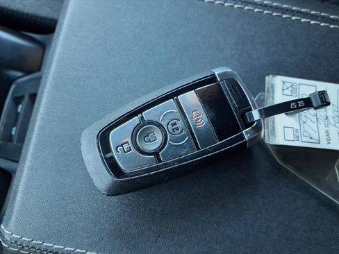 Used 2025 Ford Bronco Big Bend image 16