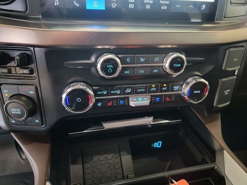 Used 2024 Ford F250 King Ranch w/ Chrome Package AWD/4WD image 14