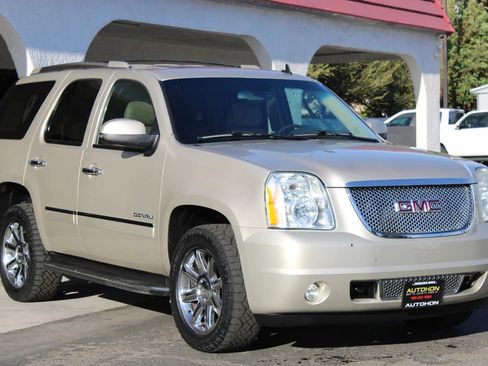 Used 2013 GMC Yukon Denali AWD/4WD image 4