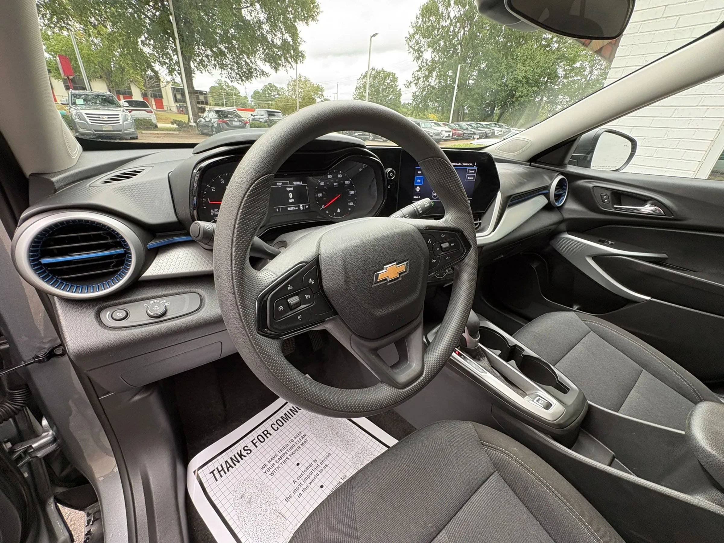 Used 2025 Chevrolet Trax LS w/ Driver Confidence Package FWD image 28