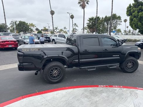 Used 2017 Toyota Tacoma TRD Sport RWD image 27