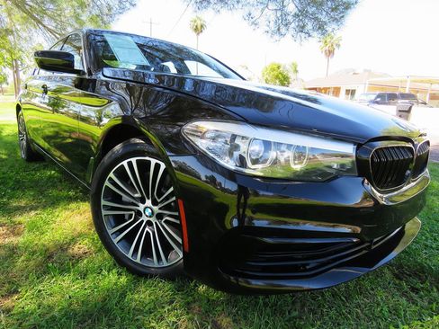 Used 2020 BMW 530i w/ Convenience Package image 11