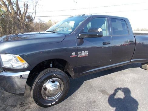 Used 2016 RAM 3500 Tradesman w/ Popular Equipment Group image 7