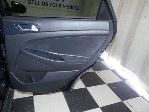 Used 2020 Hyundai Tucson Value AWD/4WD image 28