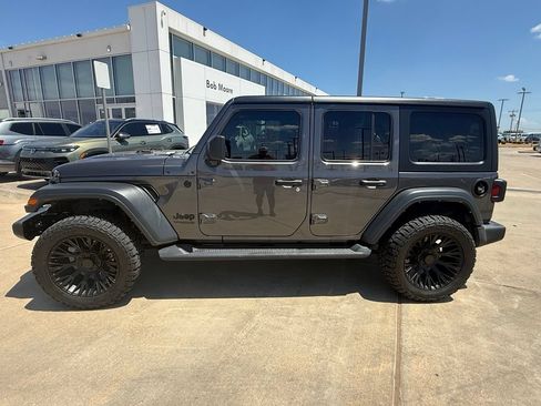 Used 2022 Jeep Wrangler Unlimited Sport AWD/4WD image 2