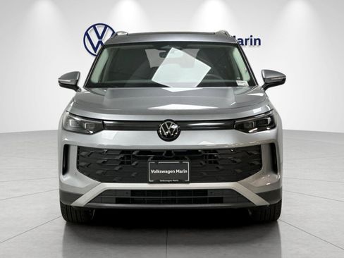 New 2026 Volkswagen Tiguan SE FWD image 8