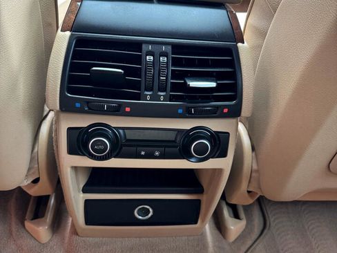 Used 2011 BMW X6 xDrive50i image 19