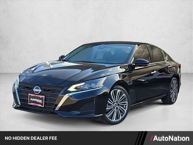Used 2024 Nissan Altima 2.5 SL FWD image 1
