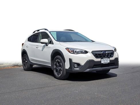 Certified 2021 Subaru Crosstrek 2.0i Premium w/ Moonroof Package AWD/4WD image 1