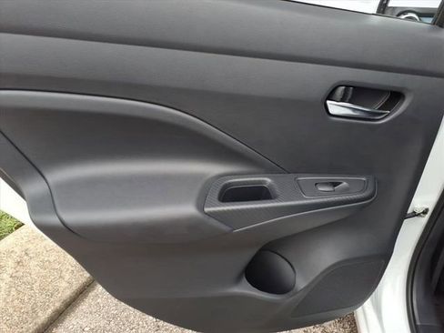 New 2025 Nissan Versa SV w/ Trunk Package image 8