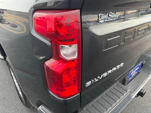 Used 2024 Chevrolet Silverado 1500 LT image 13