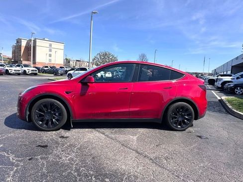 Used 2021 Tesla Model Y Long Range image 5