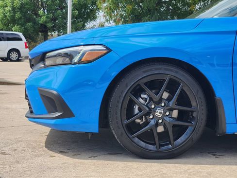 Used 2024 Honda Civic Sport image 8
