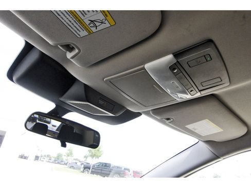Used 2024 Nissan Pathfinder SV FWD image 24