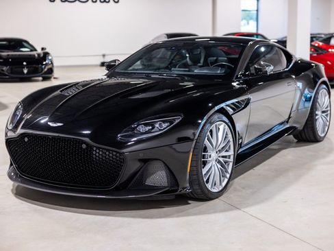 Used 2022 Aston Martin DBS Superleggera RWD image 12