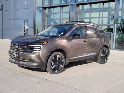 New 2026 Nissan Kicks SR w/ Cold Weather Package