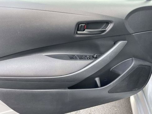 Used 2023 Toyota Corolla LE image 12