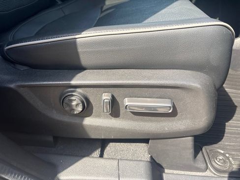 Used 2025 Honda Odyssey Elite image 31