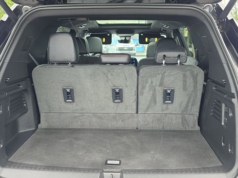Certified 2024 Chevrolet Traverse RS FWD image 9