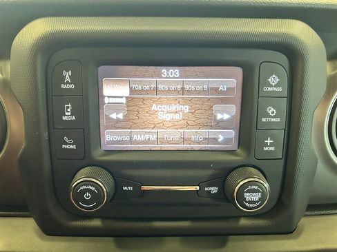Used 2021 Jeep Wrangler Sport AWD/4WD image 11