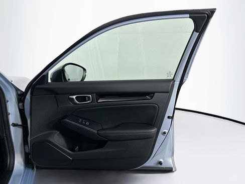 Used 2023 Honda Civic Touring image 32