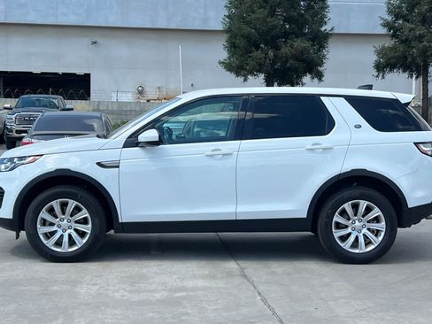 Used 2018 Land Rover Discovery Sport SE AWD/4WD image 6