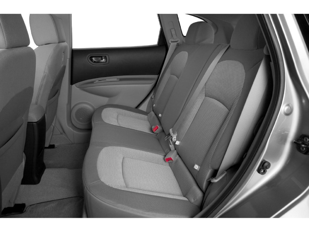Used 2015 Nissan Rogue S w/ Convenience Package AWD/4WD image 9