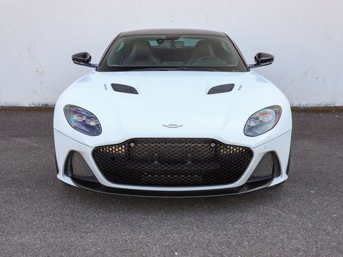 Used 2019 Aston Martin DBS Superleggera RWD image 15