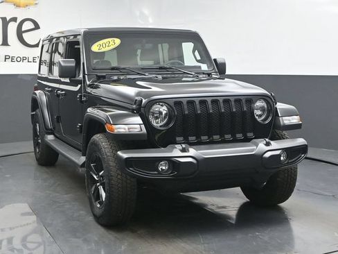 Used 2023 Jeep Wrangler Unlimited Sahara AWD/4WD image 51