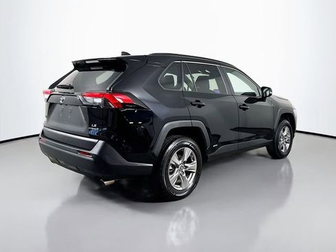 Certified 2024 Toyota RAV4 LE AWD/4WD image 8