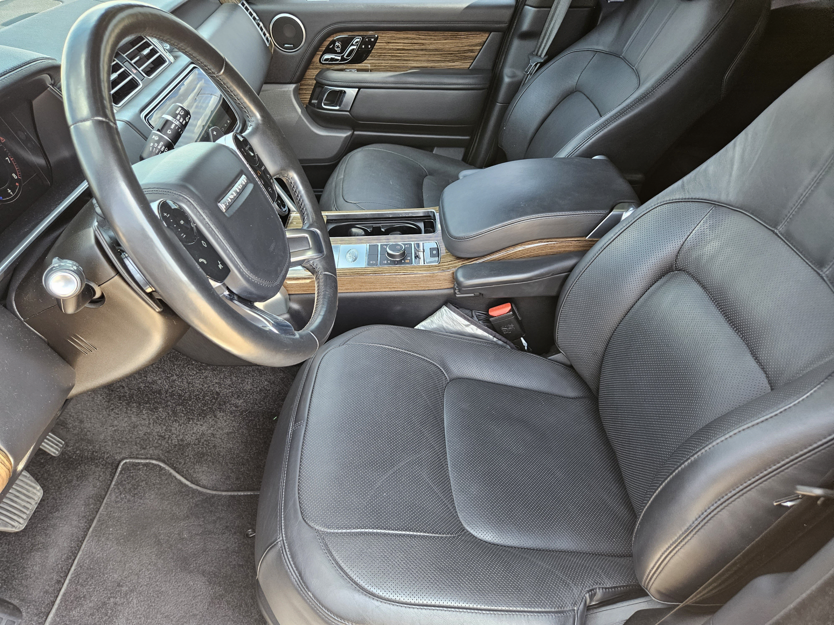 Used 2018 Land Rover Range Rover HSE AWD/4WD image 5