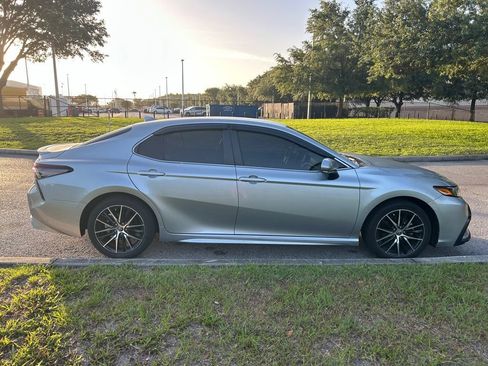 Used 2023 Toyota Camry SE FWD image 7