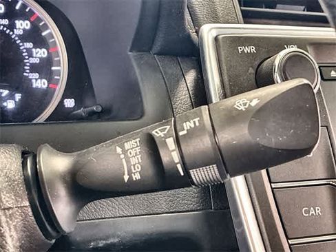 Used 2016 Toyota Camry SE image 26