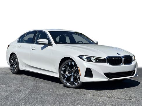 New 2026 BMW 330i Sedan w/ Premium Package image 2