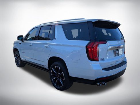 Used 2023 GMC Yukon Denali image 6