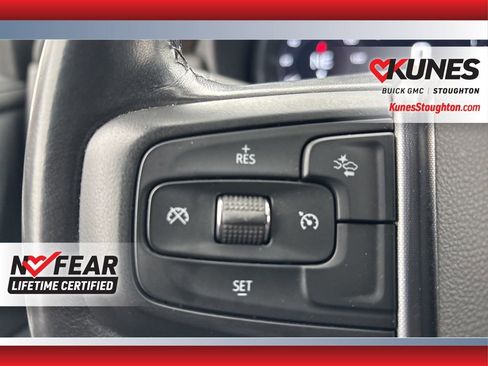 Used 2023 GMC Yukon SLE image 14