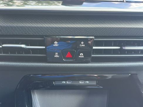 New 2026 Volkswagen GTI SE FWD image 17