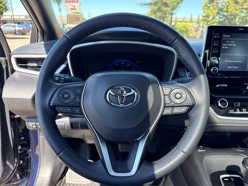 Used 2020 Toyota Corolla XSE image 30