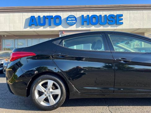 Used 2013 Hyundai Elantra GLS w/ Preferred Pkg FWD image 37