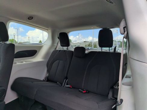 Used 2024 Chrysler Voyager LX FWD image 24