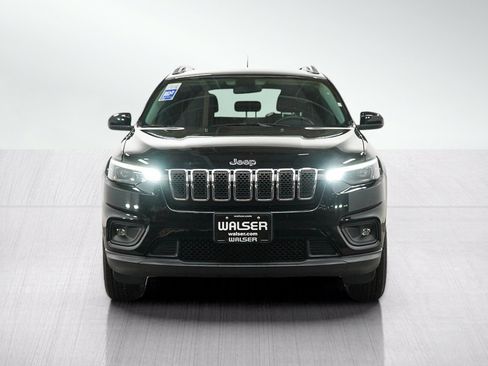 Used 2019 Jeep Cherokee Latitude w/ Cold Weather Group AWD/4WD image 8