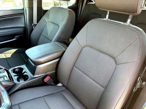 Used 2025 GMC Canyon Elevation w/ Convenience Package image 10