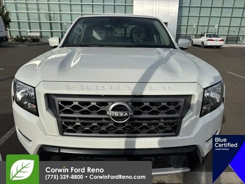 Used 2024 Nissan Frontier SV w/ SV Convenience Package AWD/4WD image 2