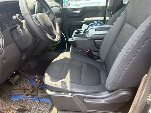 Used 2019 Chevrolet Silverado 1500 Custom w/ Custom Value Package AWD/4WD image 10