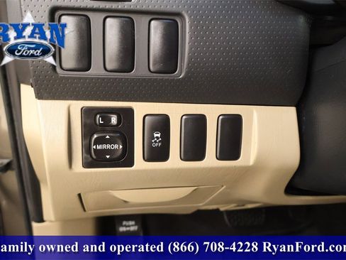 Used 2014 Toyota Tacoma PreRunner image 26