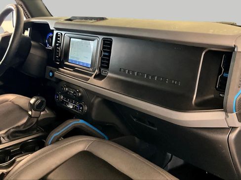 Used 2023 Ford Bronco Black Diamond AWD/4WD image 16