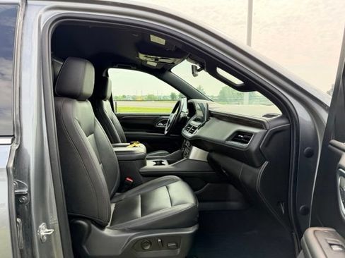 Used 2021 Chevrolet Tahoe LT w/ Rear Media and Nav Package AWD/4WD image 11
