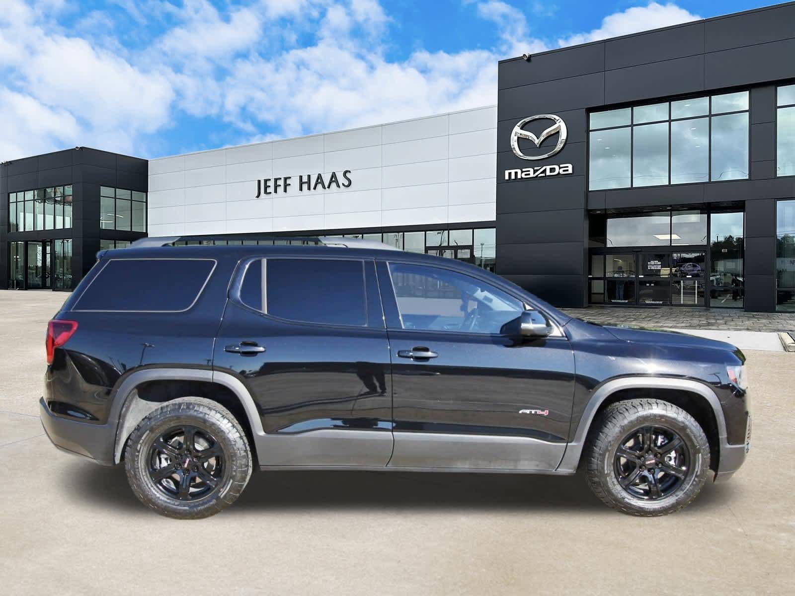 Used 2023 GMC Acadia AT4 w/ Technology Package AWD/4WD image 5