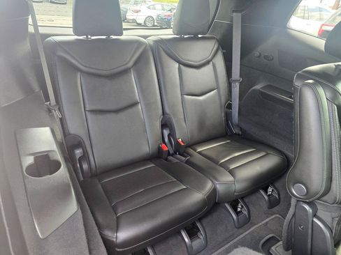 Used 2021 Cadillac XT6 Premium Luxury AWD/4WD image 17